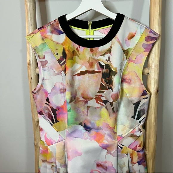 Ted Baker London Jeneyy Electric Daydream Dress 4 / 12 - Picture 7 of 10